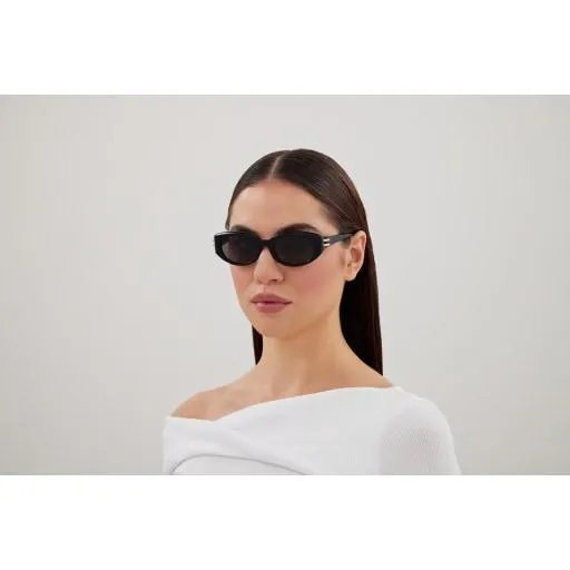 Alexander McQueen AM0469S Sunglasses