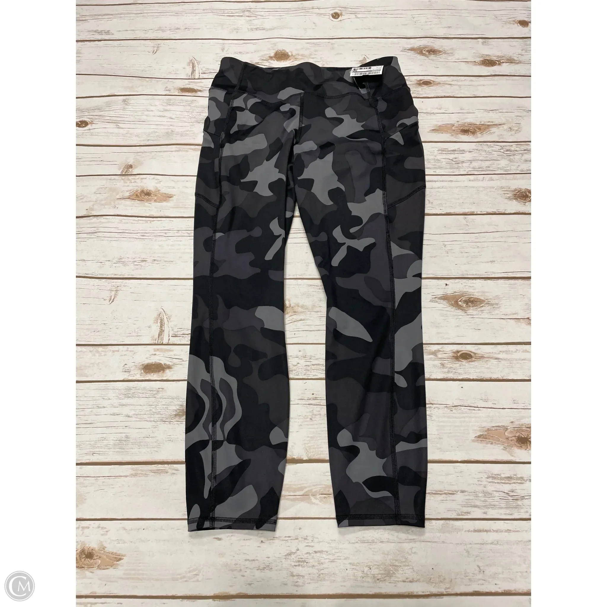 Athletic Capris By Athleta In Camouflage Print. Size: M