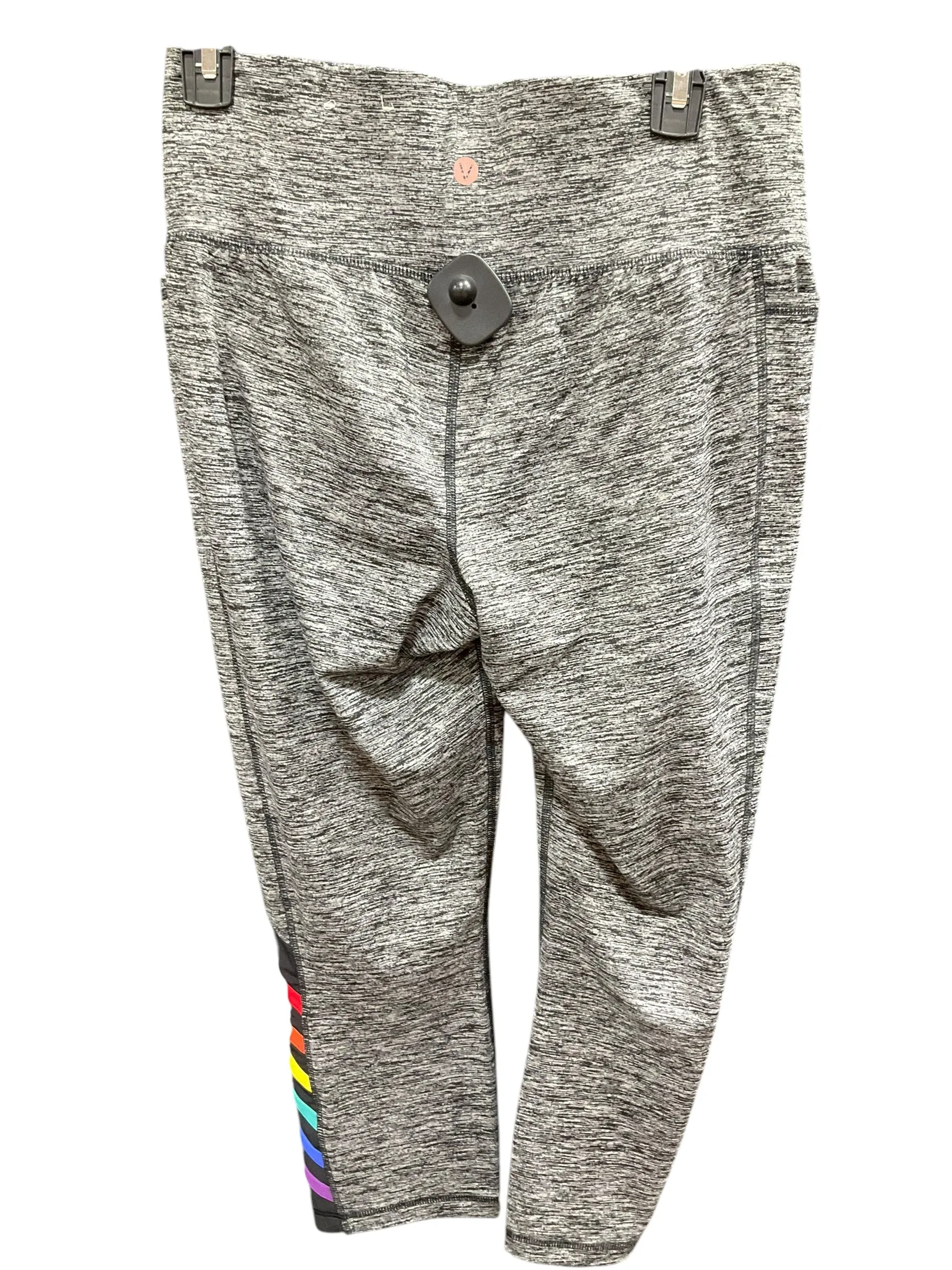 Athletic Capris By Livi Active In Grey. Size: 10