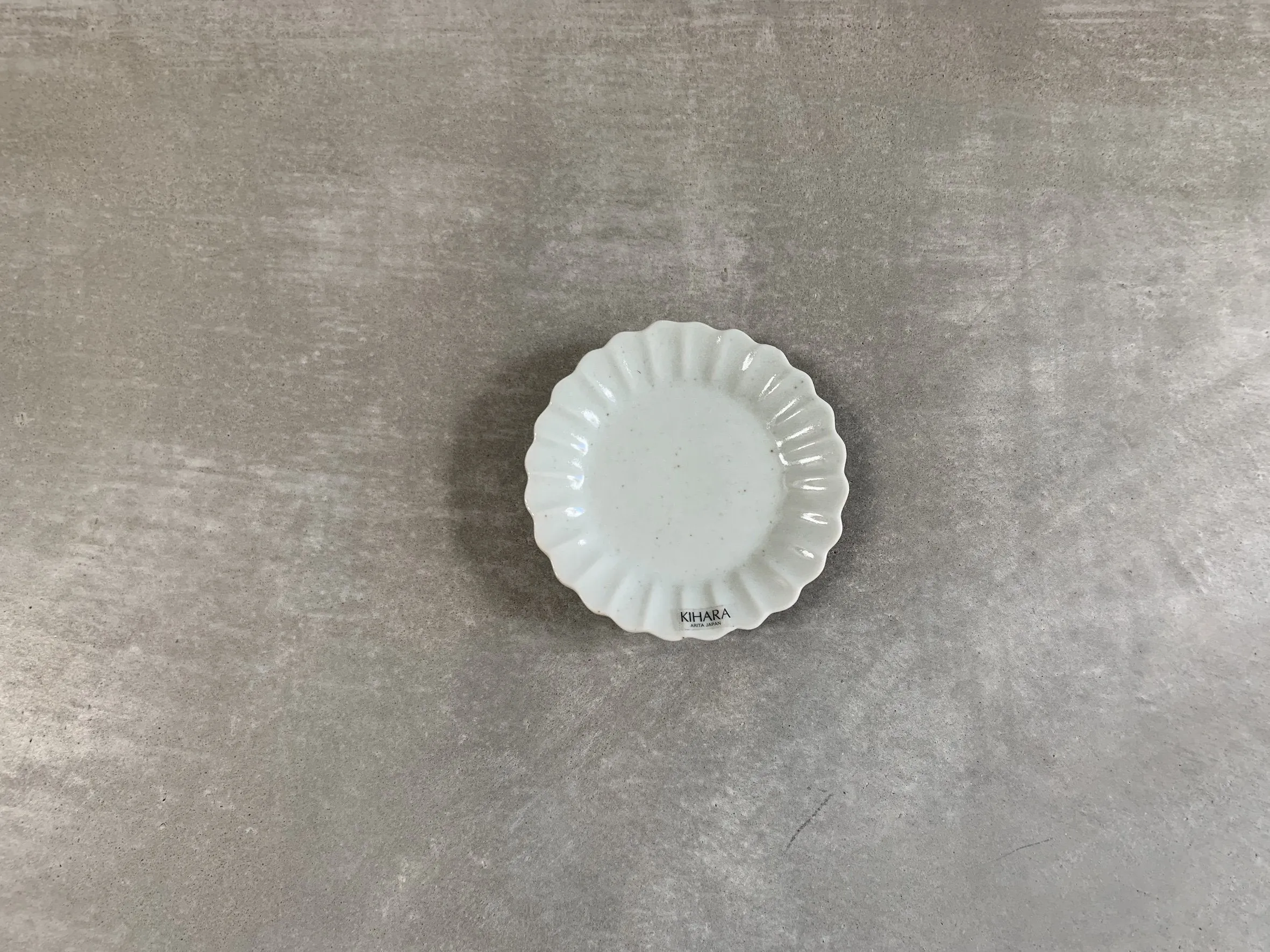 Kihara Arita Kohakuji Mame Plate Chrysanthemum